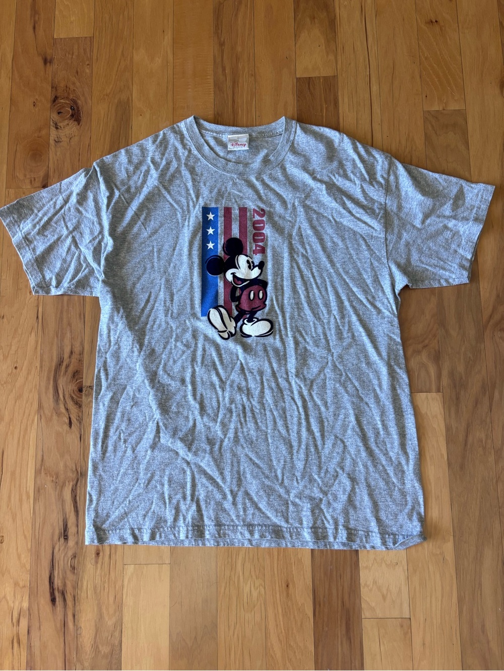 Vintage Disney Mickey Mouse 2004 tee